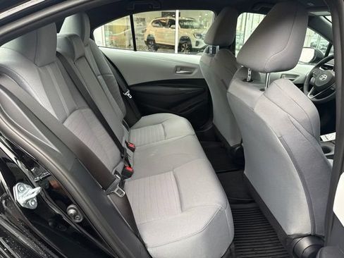 Used 2026 Toyota Corolla SE FWD image 30