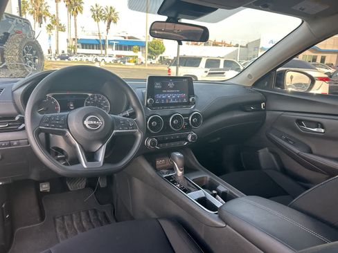 Used 2025 Nissan Sentra SV image 22