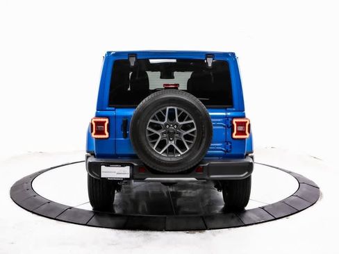 Used 2024 Jeep Wrangler Sahara image 6