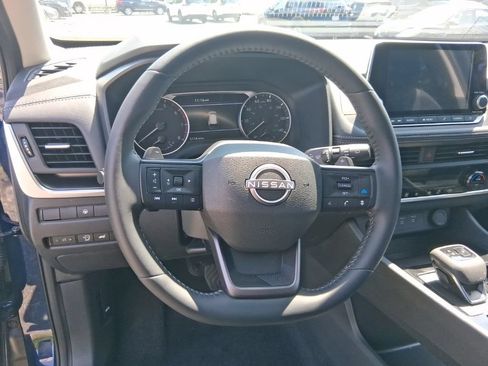 Used 2026 Nissan Rogue SV AWD/4WD image 24