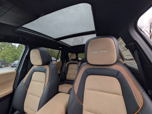 New 2026 Chevrolet Equinox ACTIV w/ Safety and Technology Package image 7