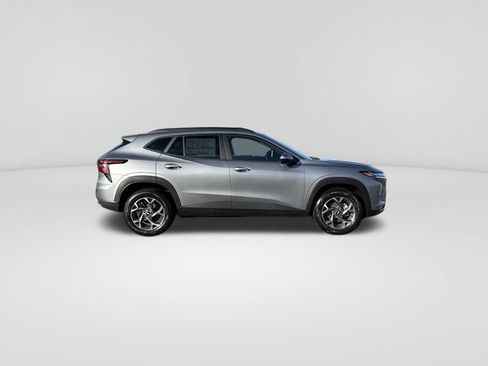 New 2025 Chevrolet Trax LT w/ LT Convenience Package image 12