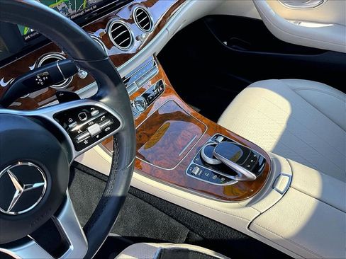 Used 2019 Mercedes-Benz E 300 4MATIC image 20