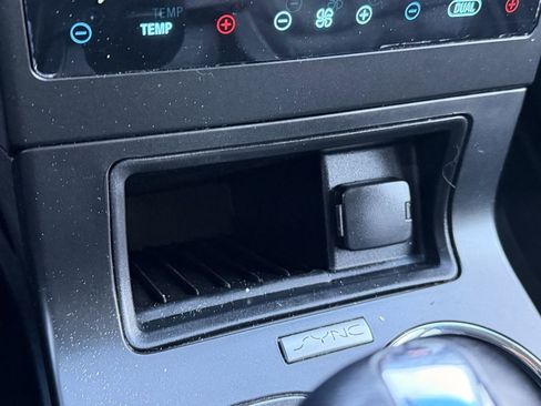 Used 2019 Ford Flex Limited image 28