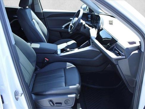Certified 2025 Audi Q5 Premium w/ Convenience Package AWD/4WD image 27