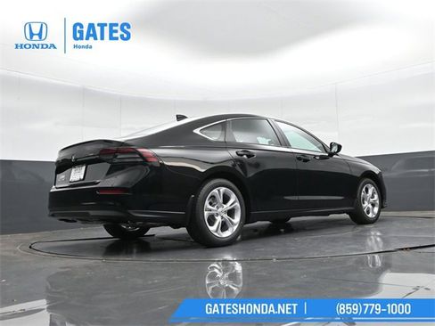 New 2025 Honda Accord LX image 30