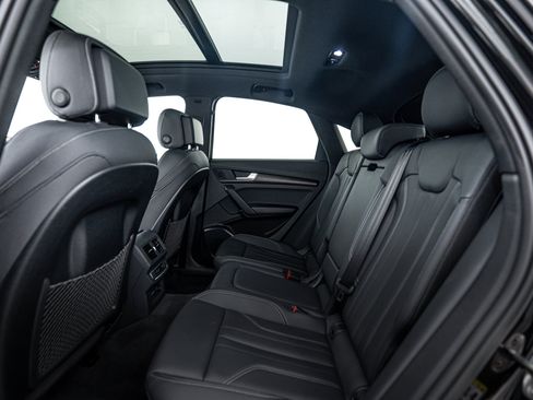 Certified 2025 Audi Q5 2.0T Premium image 18