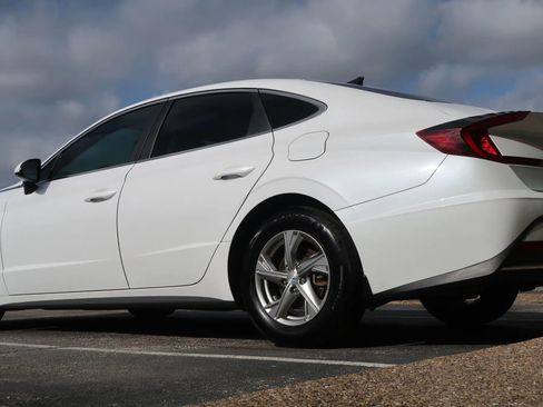 Used 2022 Hyundai Sonata SE image 13