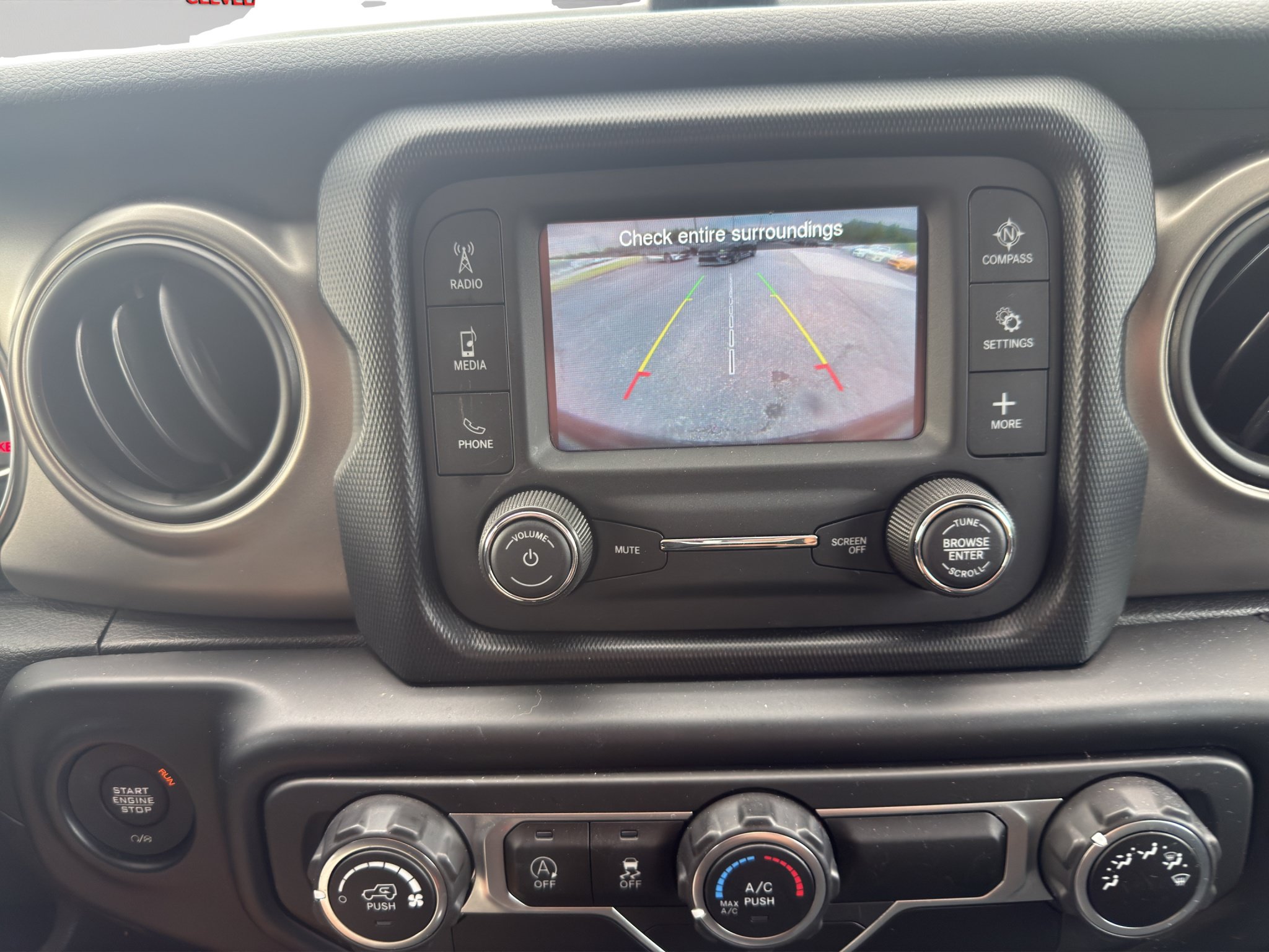 Used 2019 Jeep Wrangler Sport AWD/4WD image 30