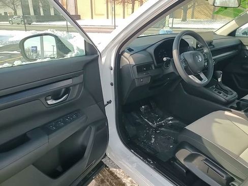 Used 2023 Honda CR-V LX image 13