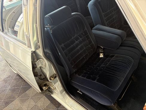Used 1990 Mercury Grand Marquis LS RWD image 16