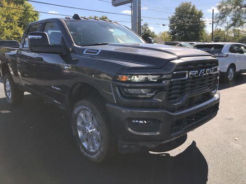 New 2026 RAM 2500 Big Horn AWD/4WD image 7