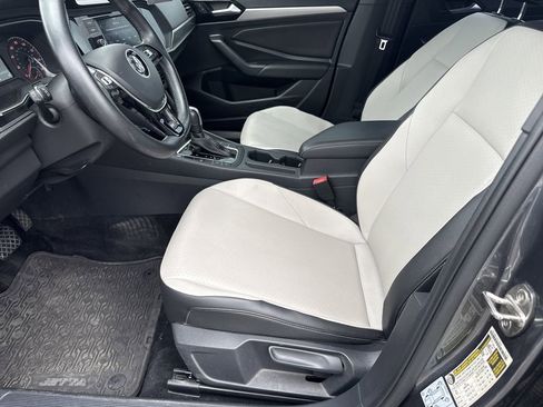 Used 2020 Volkswagen Jetta R-Line FWD image 14
