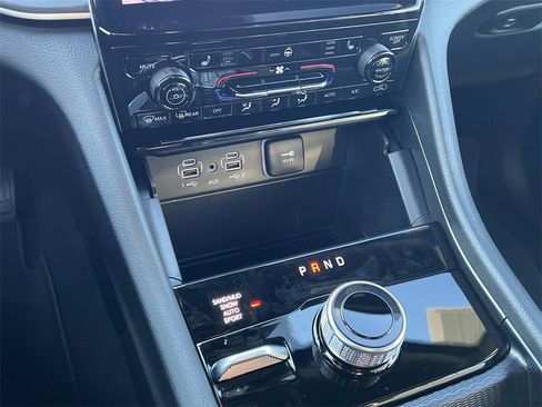 New 2025 Jeep Grand Cherokee L Limited w/ Black Appearance Package image 16