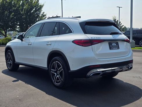 Used 2026 Mercedes-Benz GLC 300 4MATIC image 4