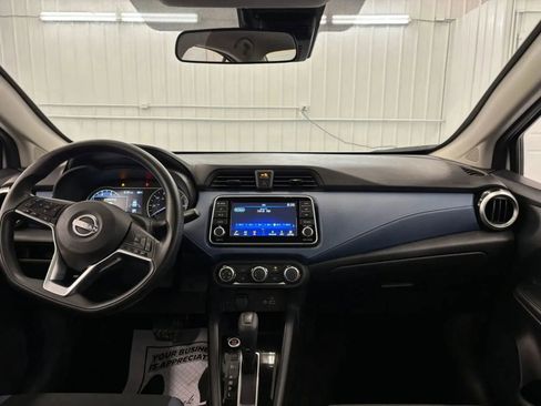 Used 2025 Nissan Versa SV FWD image 37