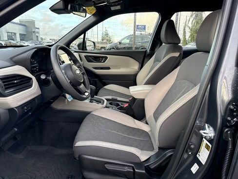 Certified 2025 Subaru Forester image 15