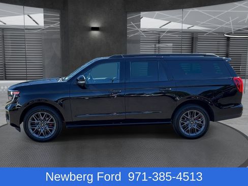 Used 2025 Ford Expedition Max Platinum w/ Stealth Performance Package AWD/4WD image 8