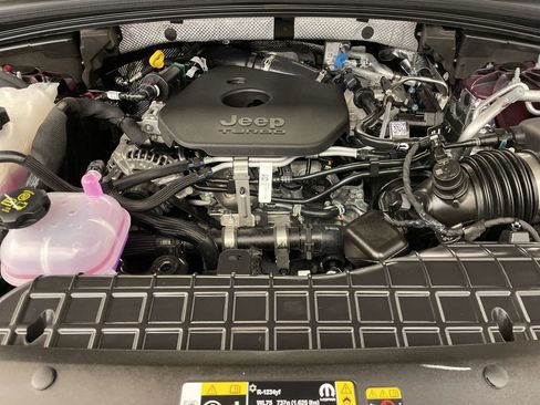 New 2026 Jeep Grand Cherokee Altitude image 17