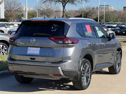 Certified 2025 Nissan Rogue SL w/ Tech Package image 4