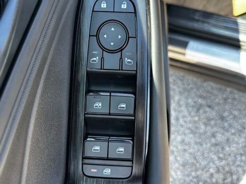 New 2026 Nissan Rogue S image 18