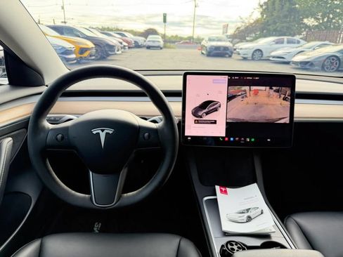 Used 2022 Tesla Model 3 Long Range AWD/4WD image 19