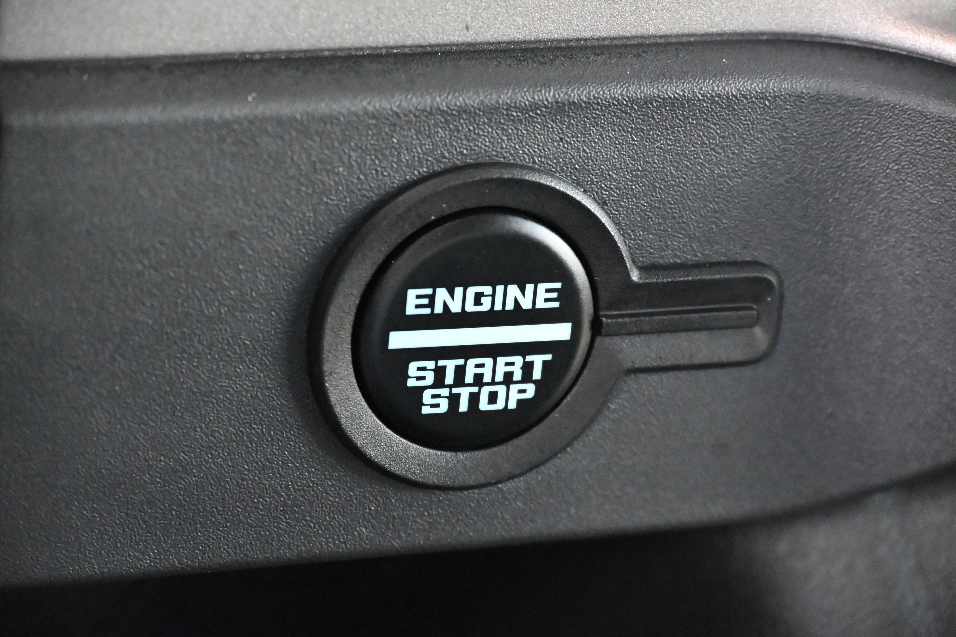 Used 2025 Ford Bronco Outer Banks AWD/4WD image 32