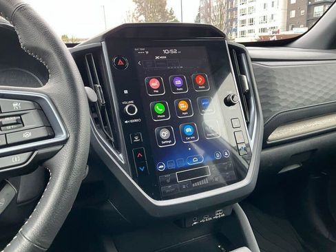 Certified 2025 Subaru Forester Limited image 18