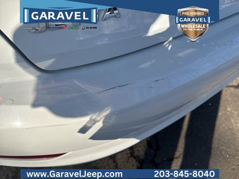 Used 2019 Volkswagen Jetta SE w/ Cold Weather Package image 26