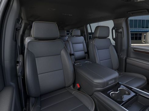 New 2026 Chevrolet Suburban Premier RWD image 16