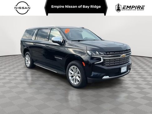 Used 2024 Chevrolet Suburban Premier AWD/4WD image 1