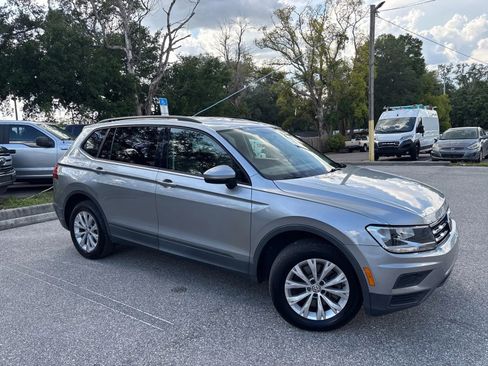 Used 2020 Volkswagen Tiguan S FWD image 6