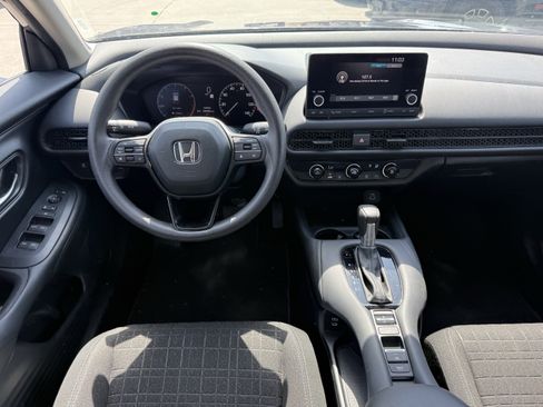 Used 2025 Honda HR-V LX image 14