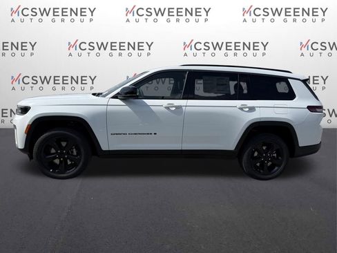 New 2026 Jeep Grand Cherokee L Limited w/ Limited Altitude Package RWD image 3
