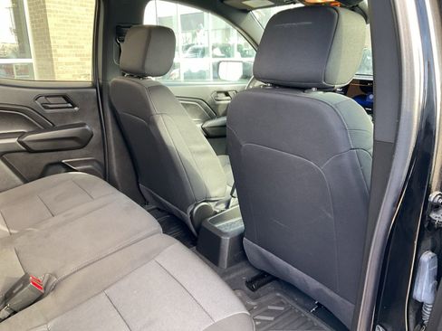Used 2024 Chevrolet Colorado W/T image 21