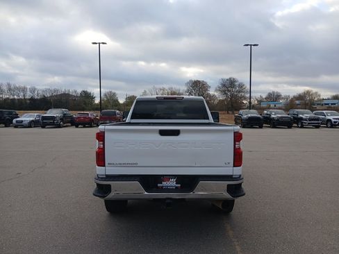 Used 2024 Chevrolet Silverado 2500 LT image 36