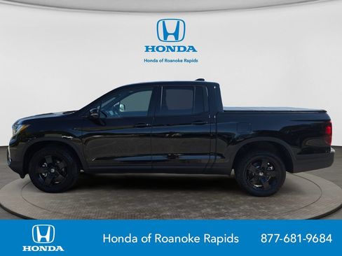 Used 2025 Honda Ridgeline Black Edition image 2
