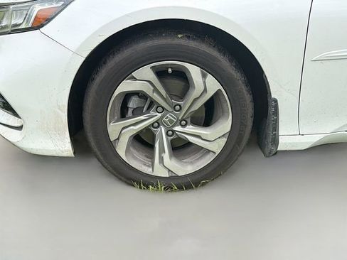 Used 2018 Honda Accord EX image 14