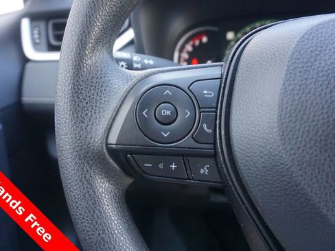 Certified 2025 Toyota RAV4 XLE AWD/4WD image 4