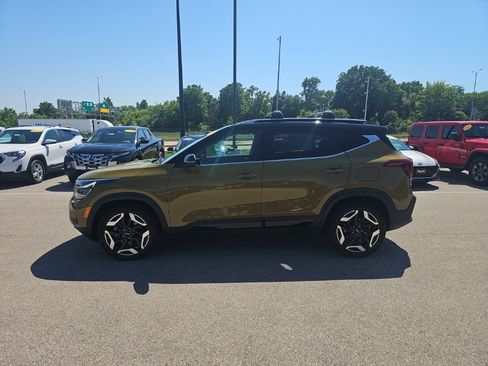 Used 2024 Kia Seltos SX AWD/4WD image 2