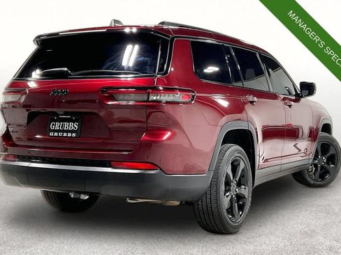 Used 2024 Jeep Grand Cherokee L Laredo AWD/4WD image 2