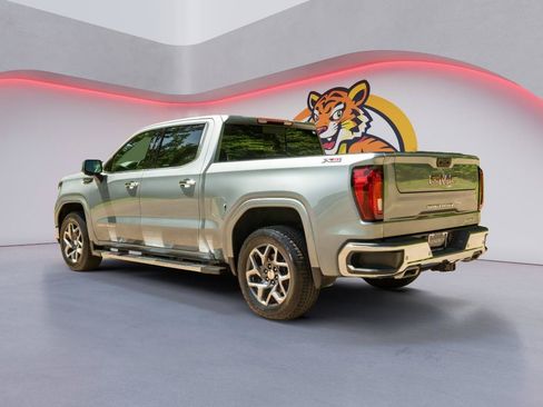 Used 2025 GMC Sierra 1500 SLT w/ SLT Premium Plus Package AWD/4WD image 8