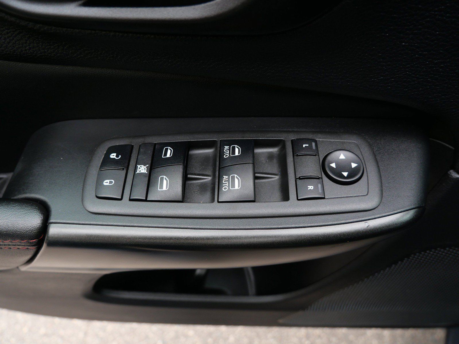 Used 2022 Jeep Cherokee Trailhawk w/ Sound & Nav Group AWD/4WD image 16