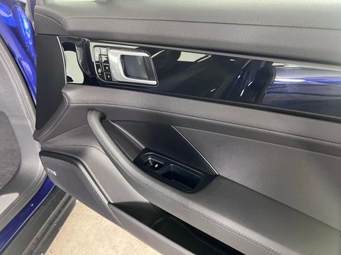 Certified 2020 Porsche Panamera 4S image 19