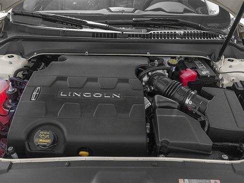 Used 2013 Lincoln MKZ FWD image 13