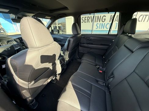 Used 2023 Honda Passport TrailSport image 29