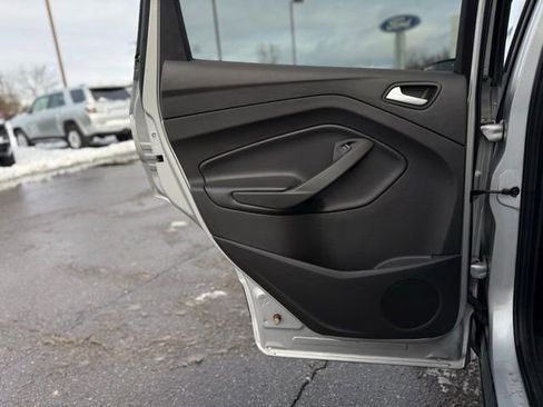 Used 2019 Ford Escape SEL image 14