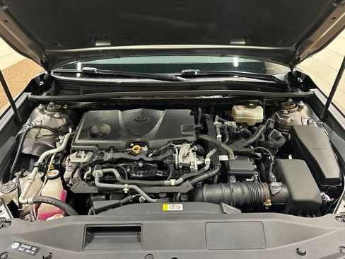 Used 2020 Toyota Camry SE FWD image 12