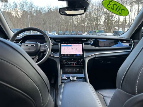 Used 2023 Jeep Grand Cherokee 4WD 4xe w/ MOPAR Finishing Package image 36