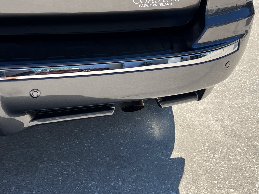 Used 2015 Toyota 4Runner Limited AWD/4WD image 29